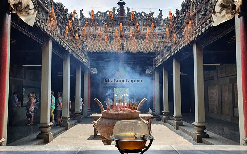 Ở Sài Gòn TpHCM nên đi lễ chùa nào vào đầu năm để cả năm nhiều may mắn?